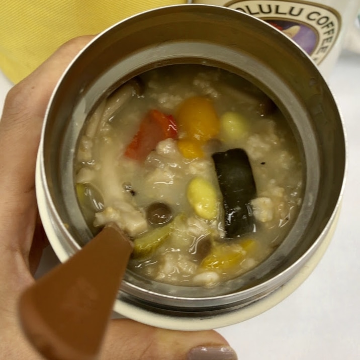 夏野菜の鶏がらスープ　オートミール約200kcal